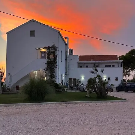 Masseria Cannella 农家乐 *